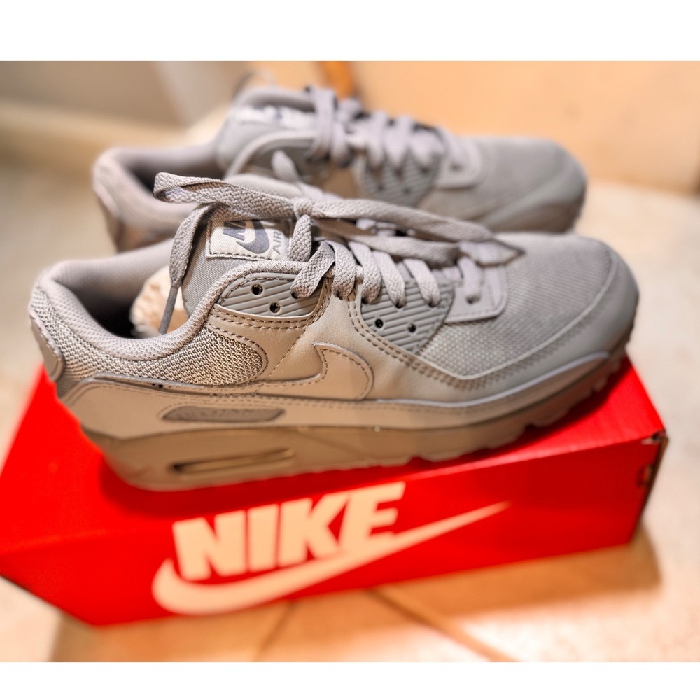 Nike Air Max 90 Wolf Grey Mens Sneakers CN8490-001 Low Top Shoes